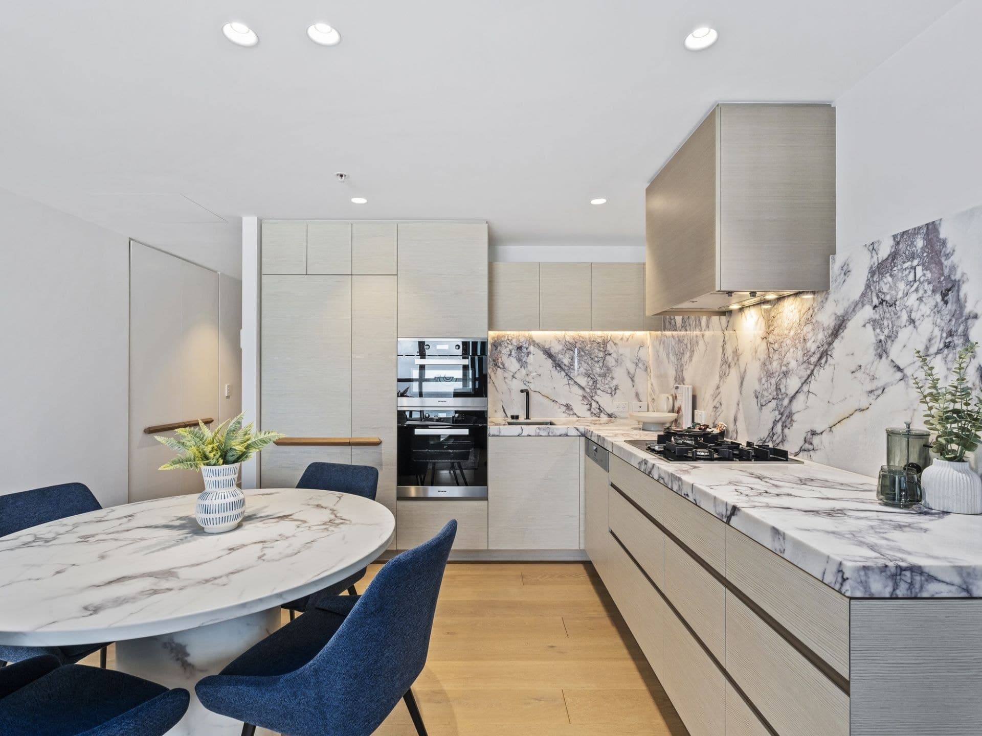 11205/36 Old Burleigh Road, Surfers Paradise - Thumbnail 7