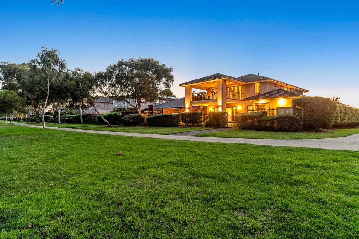 12 Wills Court, Sandhurst VIC 3977, Sandhurst - Thumbnail 2