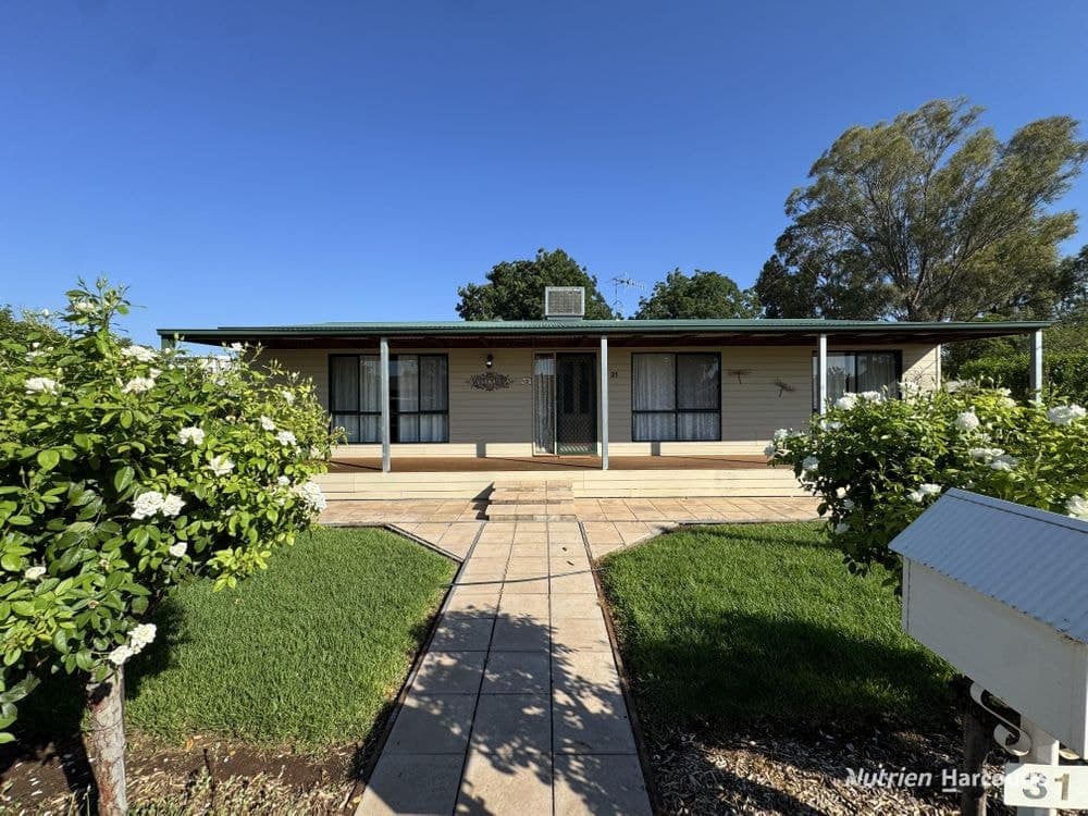 31 Molesworth Street, HILLSTON, NSW 2675, Hillston - Image 1
