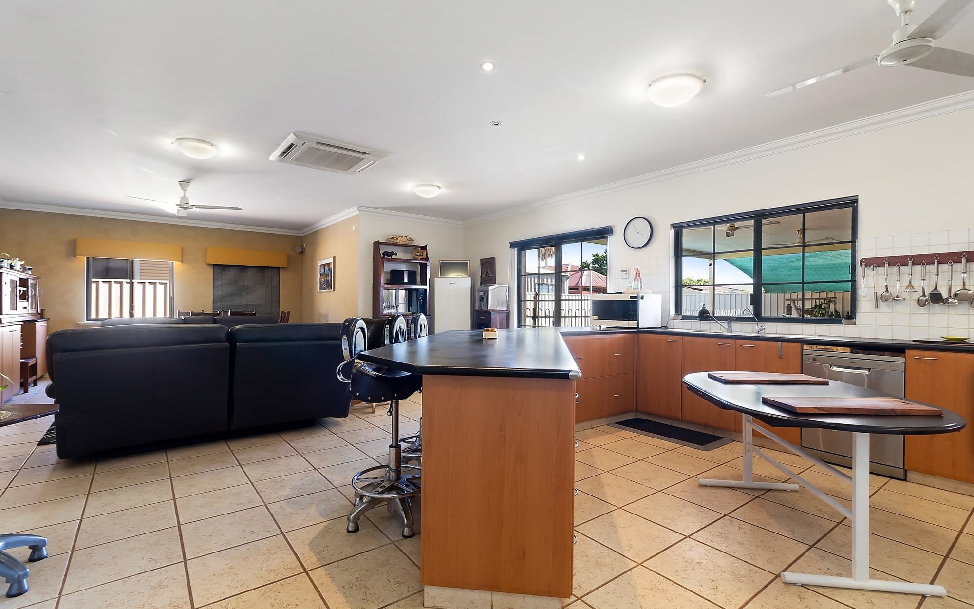 30 Buchanan Circuit, BAYNTON WA 6714, Baynton - Thumbnail 2