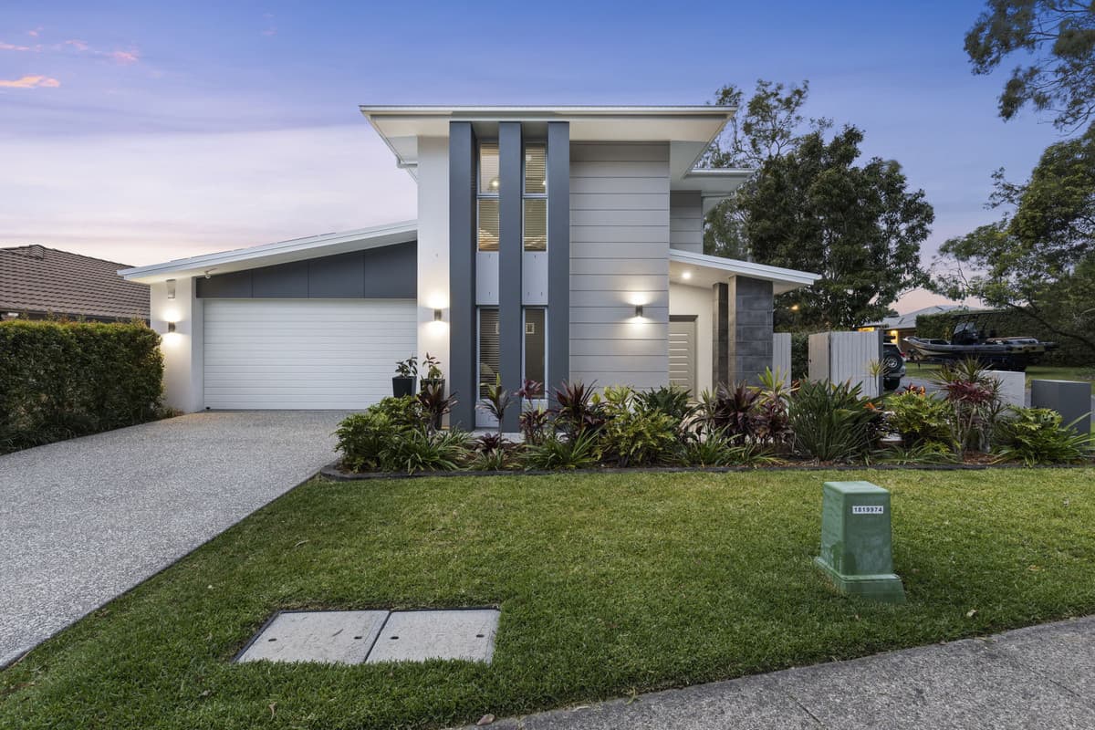 2 Foxwood Circuit, WAKERLEY QLD 4154, Wakerley - Image 1