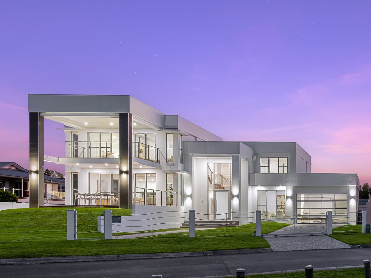 3 Palmer Place, Sinnamon Park QLD 4073, Sinnamon Park - Thumbnail 2