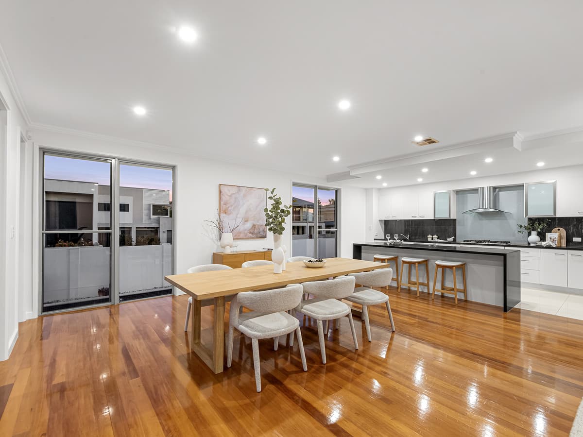 3 Palmer Place, Sinnamon Park QLD 4073, Sinnamon Park - Thumbnail 6