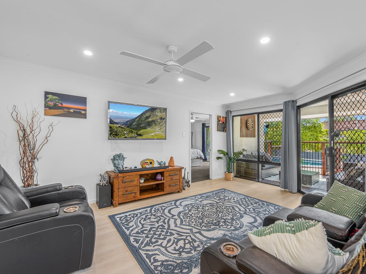15 Bowline Street, Jamboree Heights QLD 4074, Jamboree Heights - Thumbnail 4