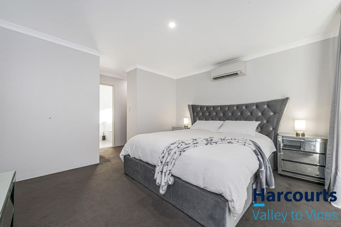 202 Banrock Drive, ELLENBROOK, WA 6069, Ellenbrook - Thumbnail 5