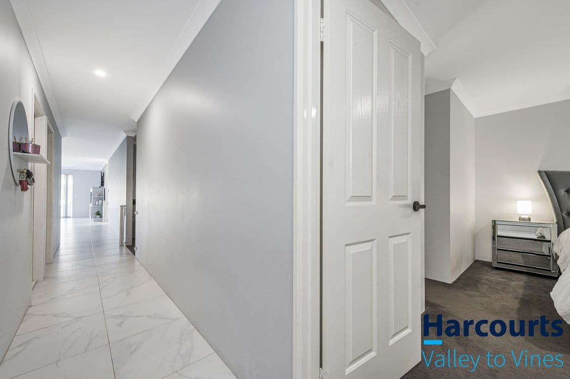 202 Banrock Drive, ELLENBROOK, WA 6069, Ellenbrook - Thumbnail 6