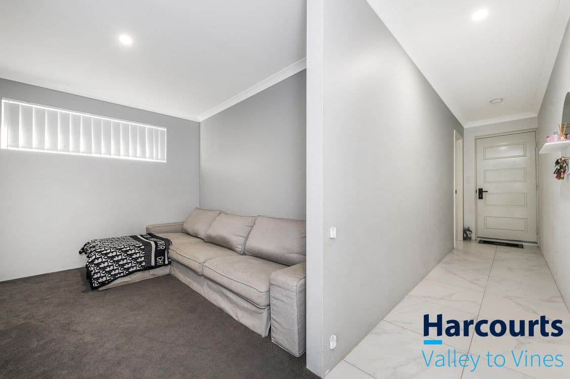 202 Banrock Drive, ELLENBROOK, WA 6069, Ellenbrook - Thumbnail 7
