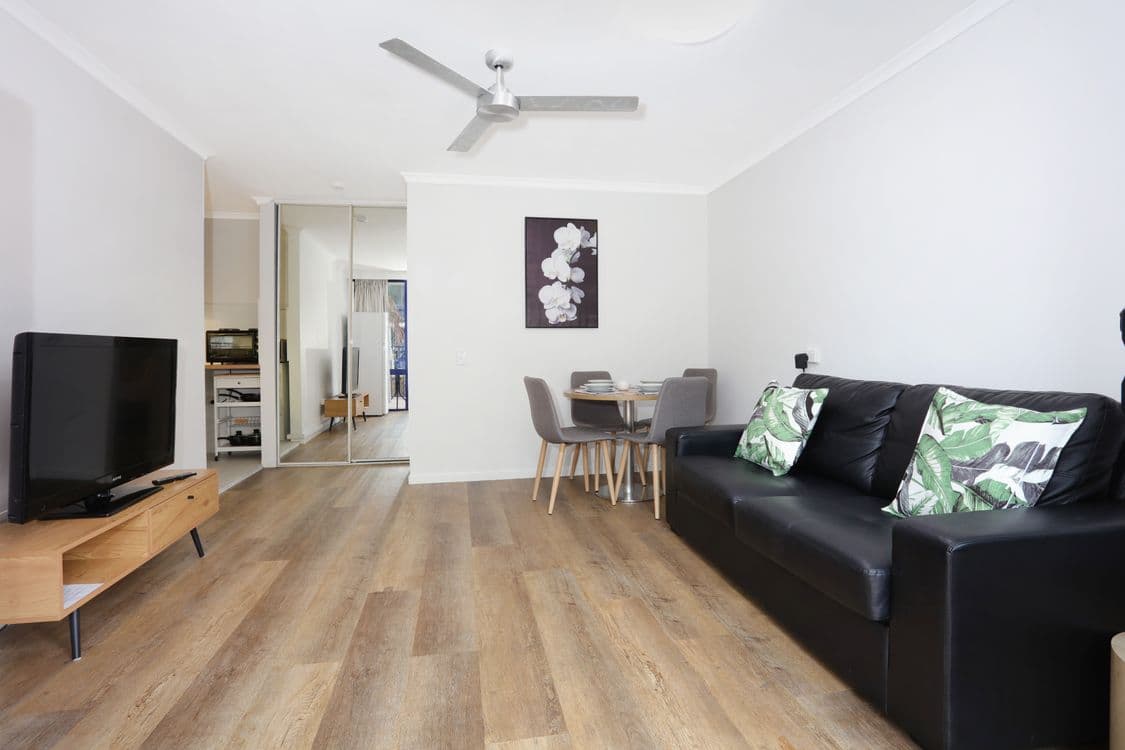 12/2877 Gold Coast Highway, SURFERS PARADISE, QLD 4217, Surfers Paradise - Thumbnail 2