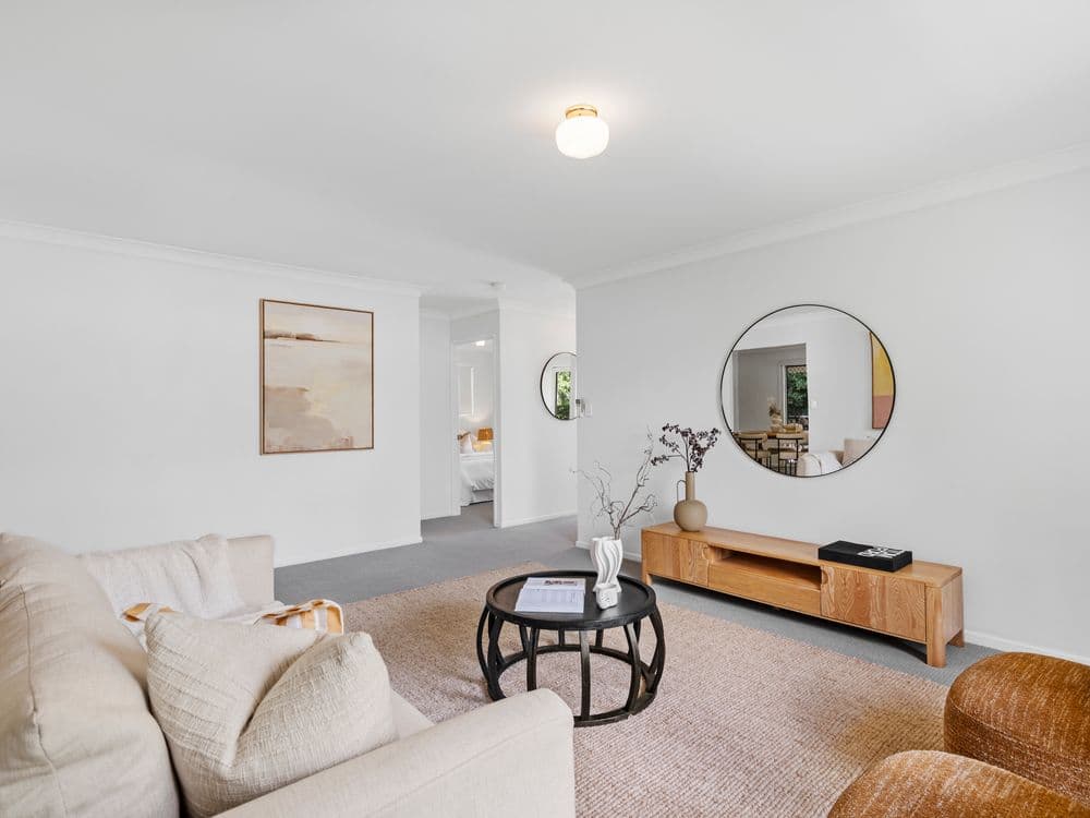 65 Roseglen Street, GREENSLOPES, QLD 4120, Greenslopes - Thumbnail 2