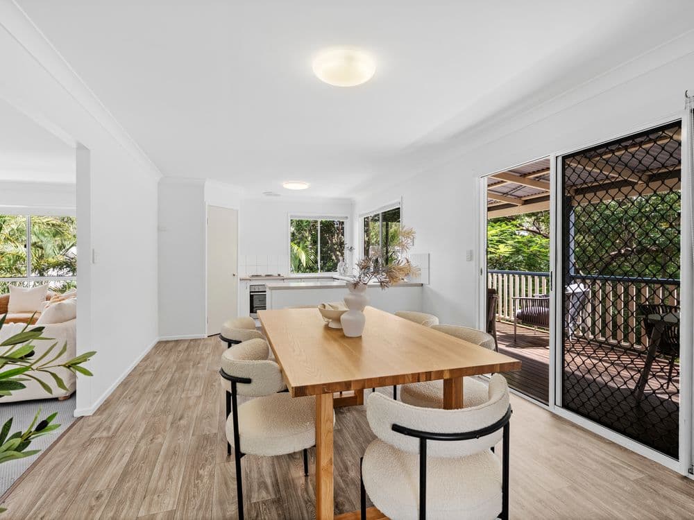 65 Roseglen Street, GREENSLOPES, QLD 4120, Greenslopes - Thumbnail 3
