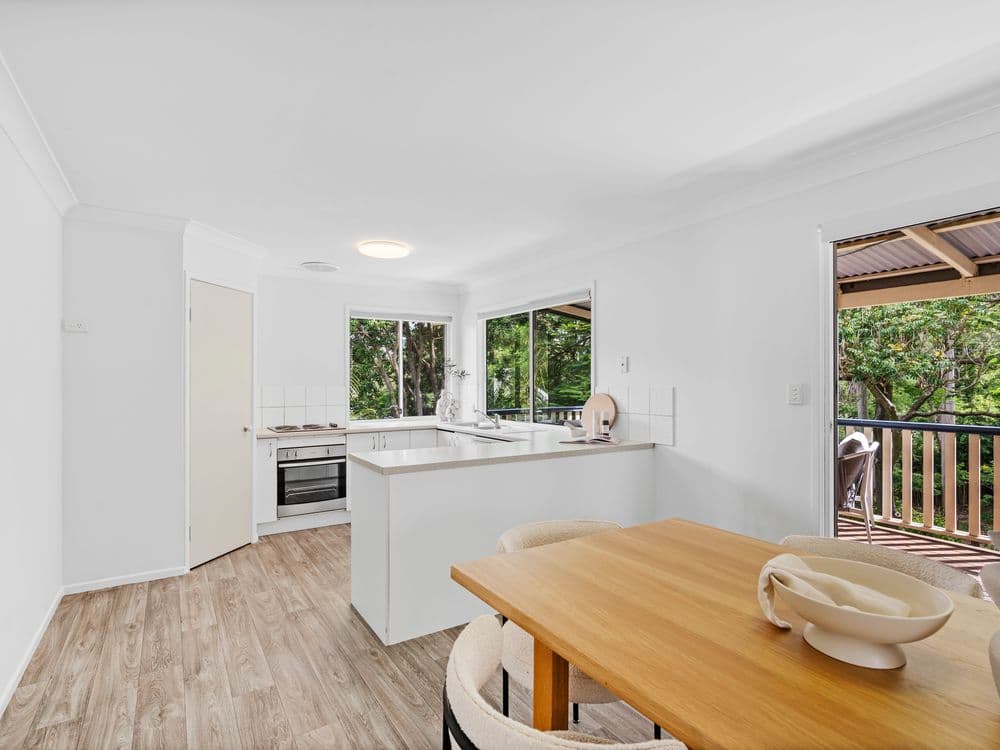 65 Roseglen Street, GREENSLOPES, QLD 4120, Greenslopes - Thumbnail 4