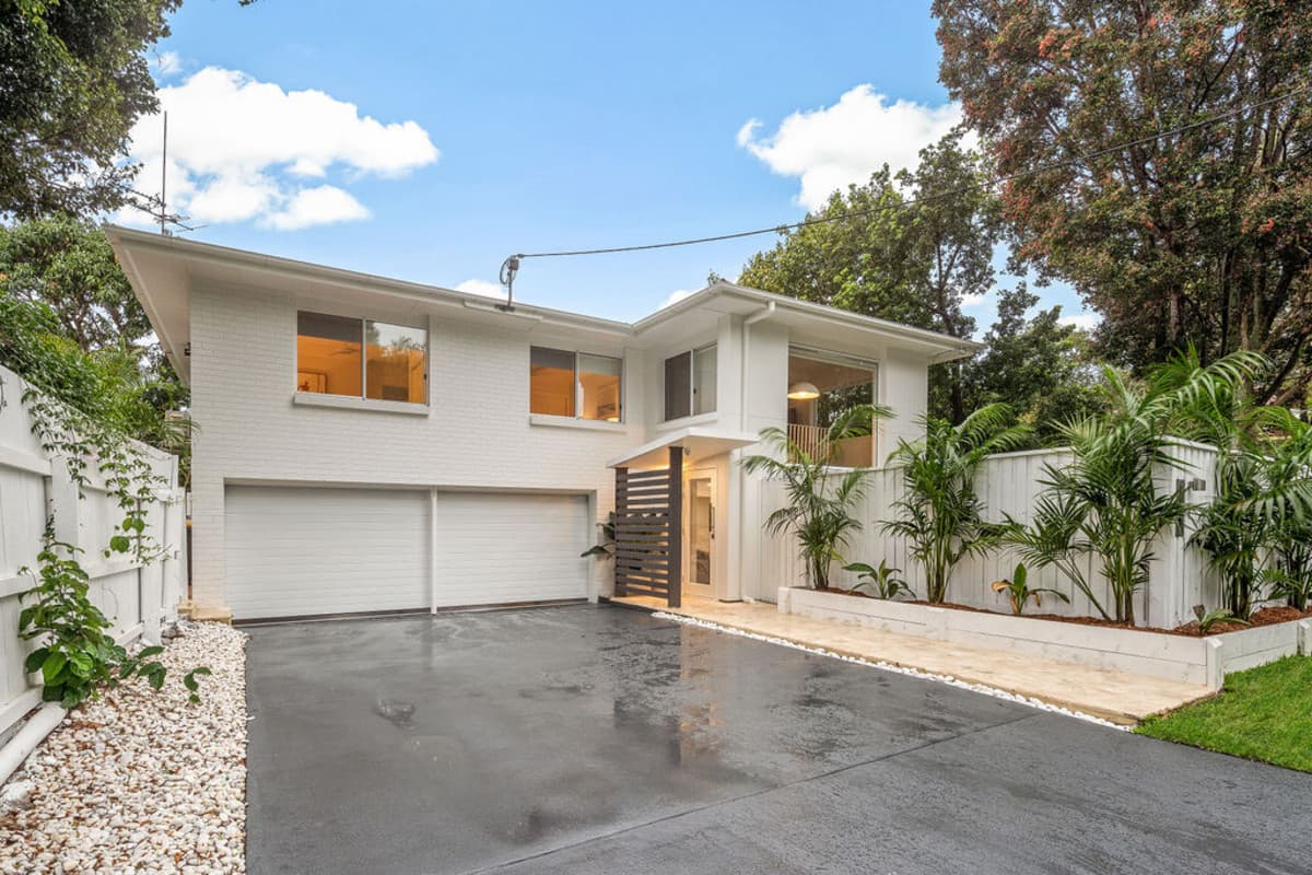 1 Banbury Street, Carina QLD 4152, Carina - Image 1