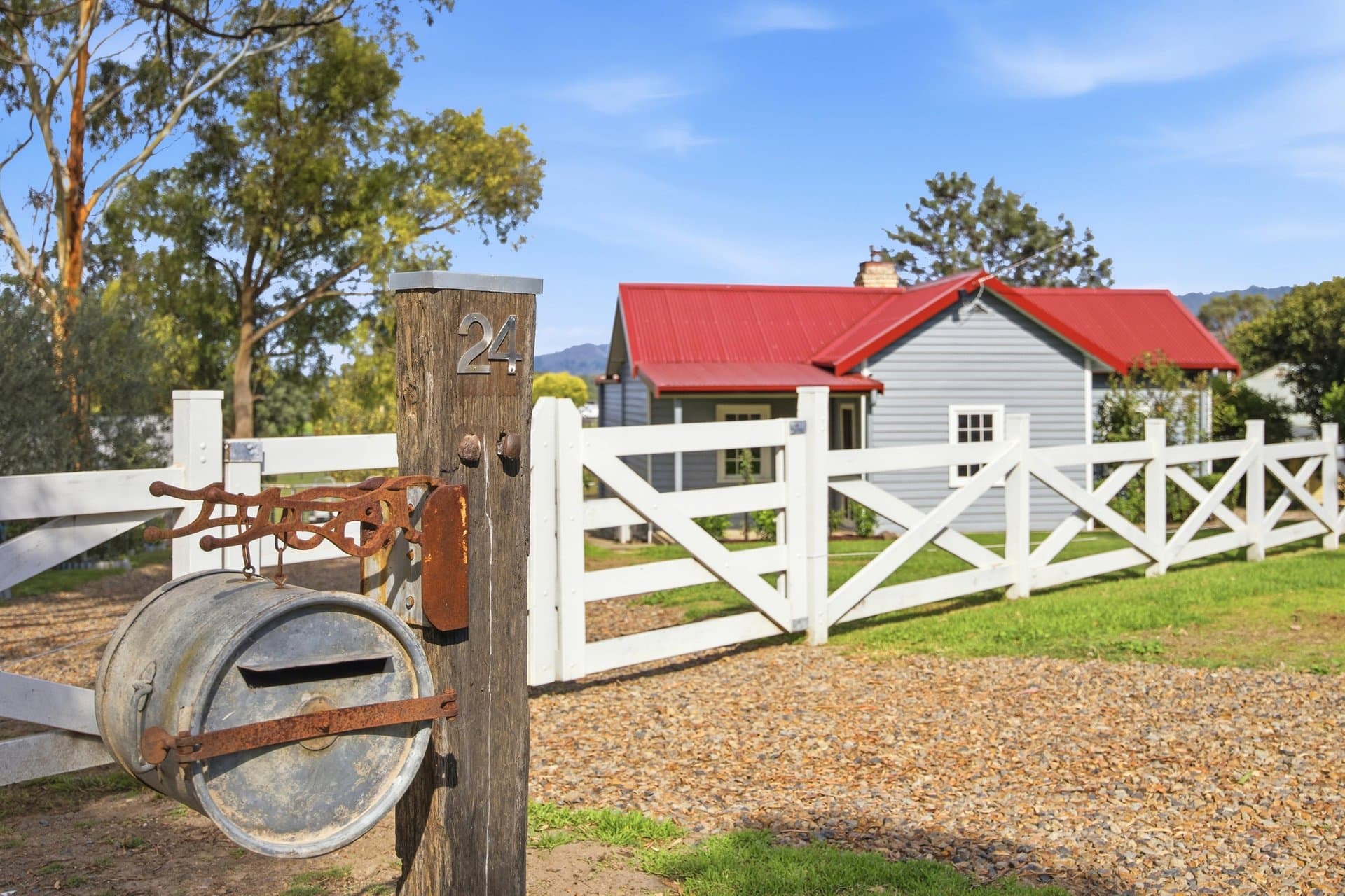 24 Oliver Street, Yarra Glen - Thumbnail 2