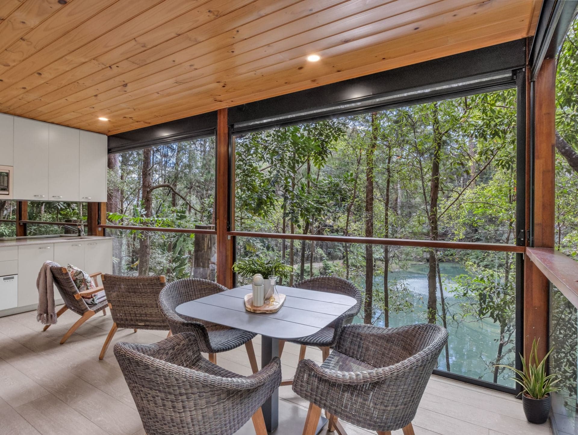1110 Urliup Road, Urliup - Thumbnail 2