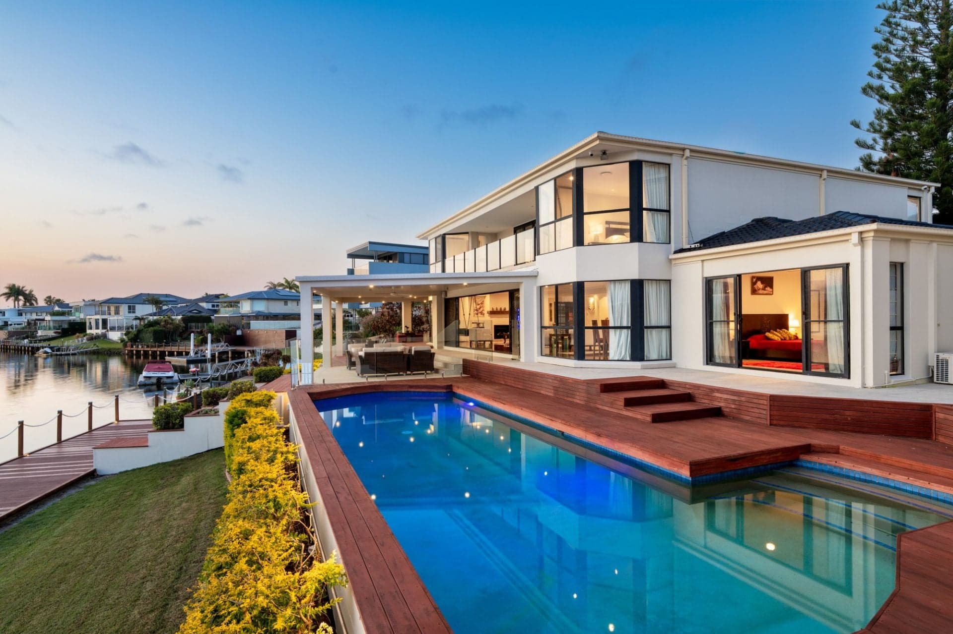 $3,800,000, Clear Island Waters - Thumbnail 4