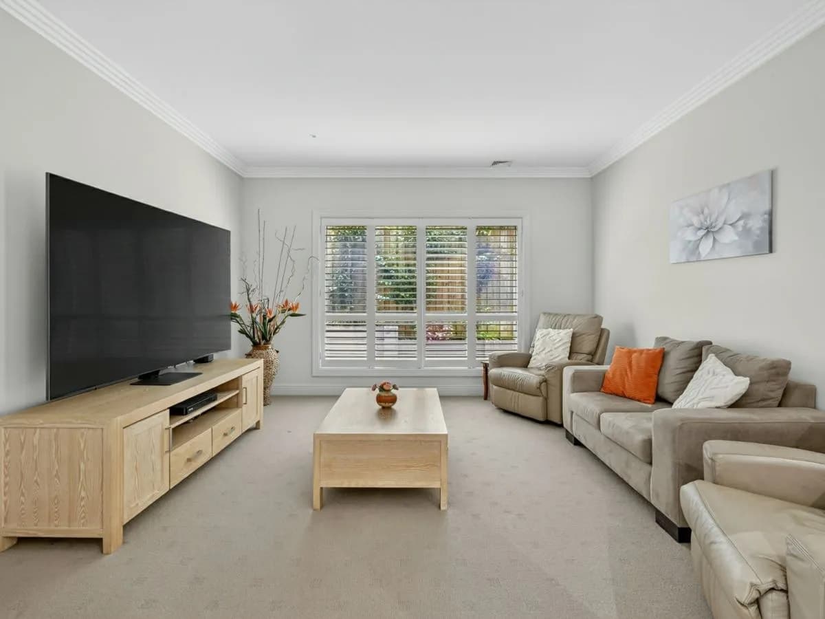 40 Yandiah Place, CASTLE HILL, Castle Hill - Thumbnail 5