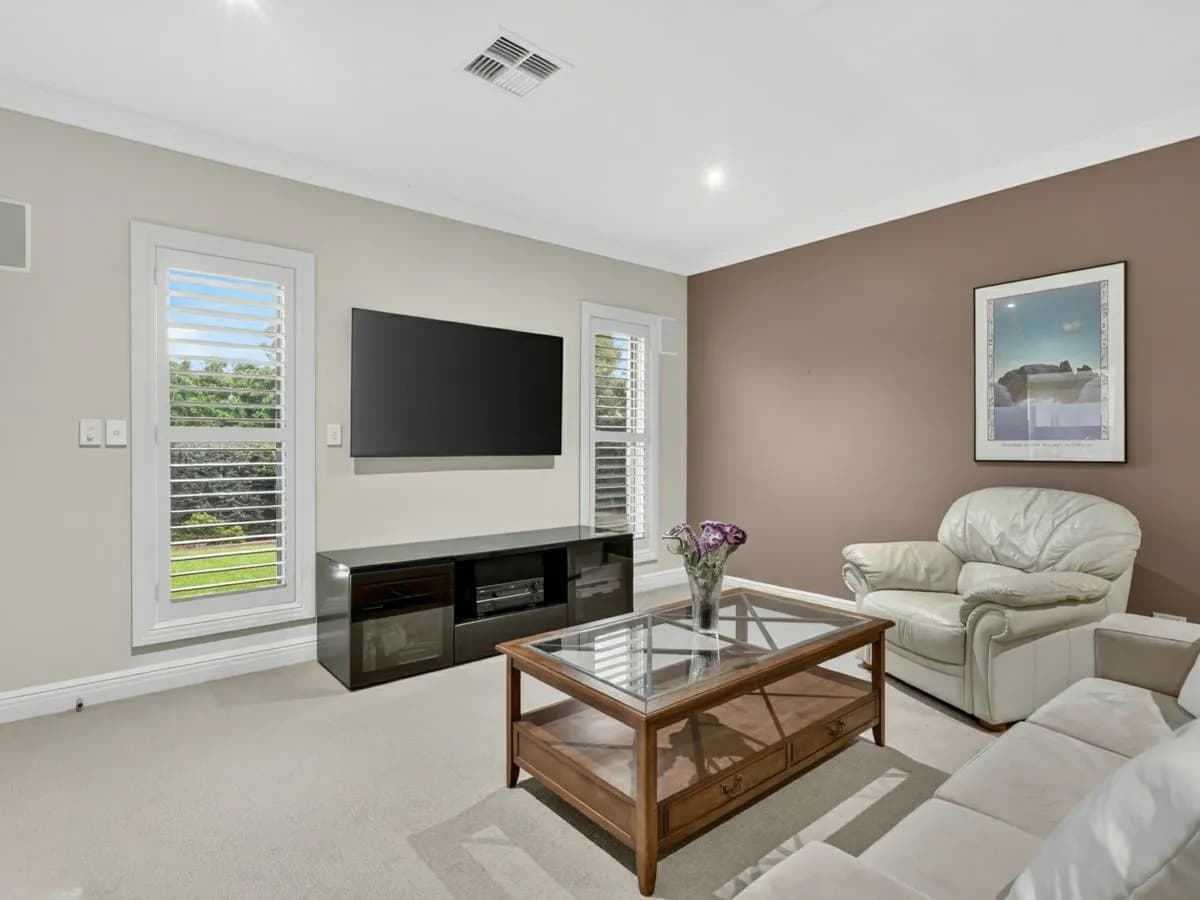 40 Yandiah Place, CASTLE HILL, Castle Hill - Thumbnail 7