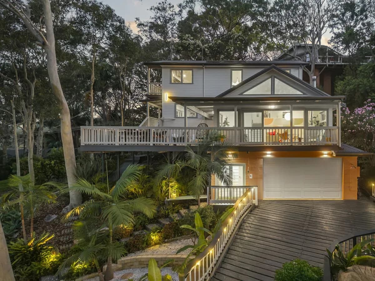 13 Wandearah Avenue, AVALON BEACH, Avalon Beach - Image 1