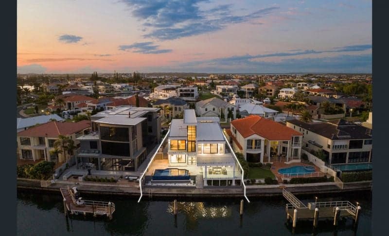 23 King Arthurs Court, Sovereign Islands - Thumbnail 3