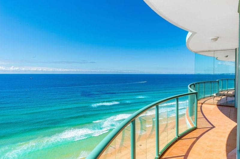 Offers Over $4,500,000, Main Beach - Thumbnail 2