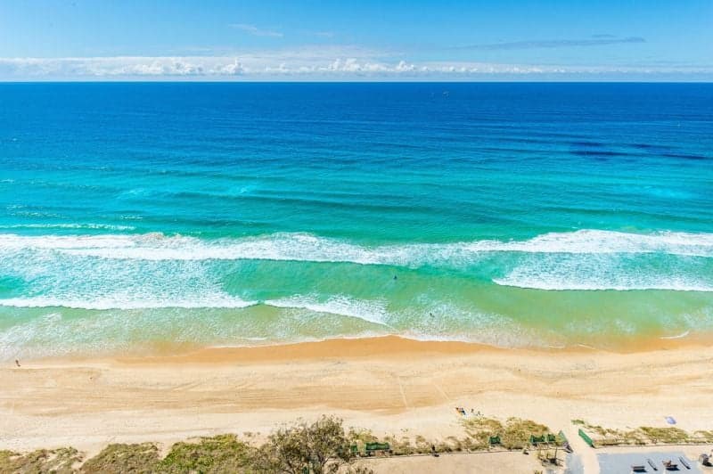 Offers Over $4,500,000, Main Beach - Thumbnail 7