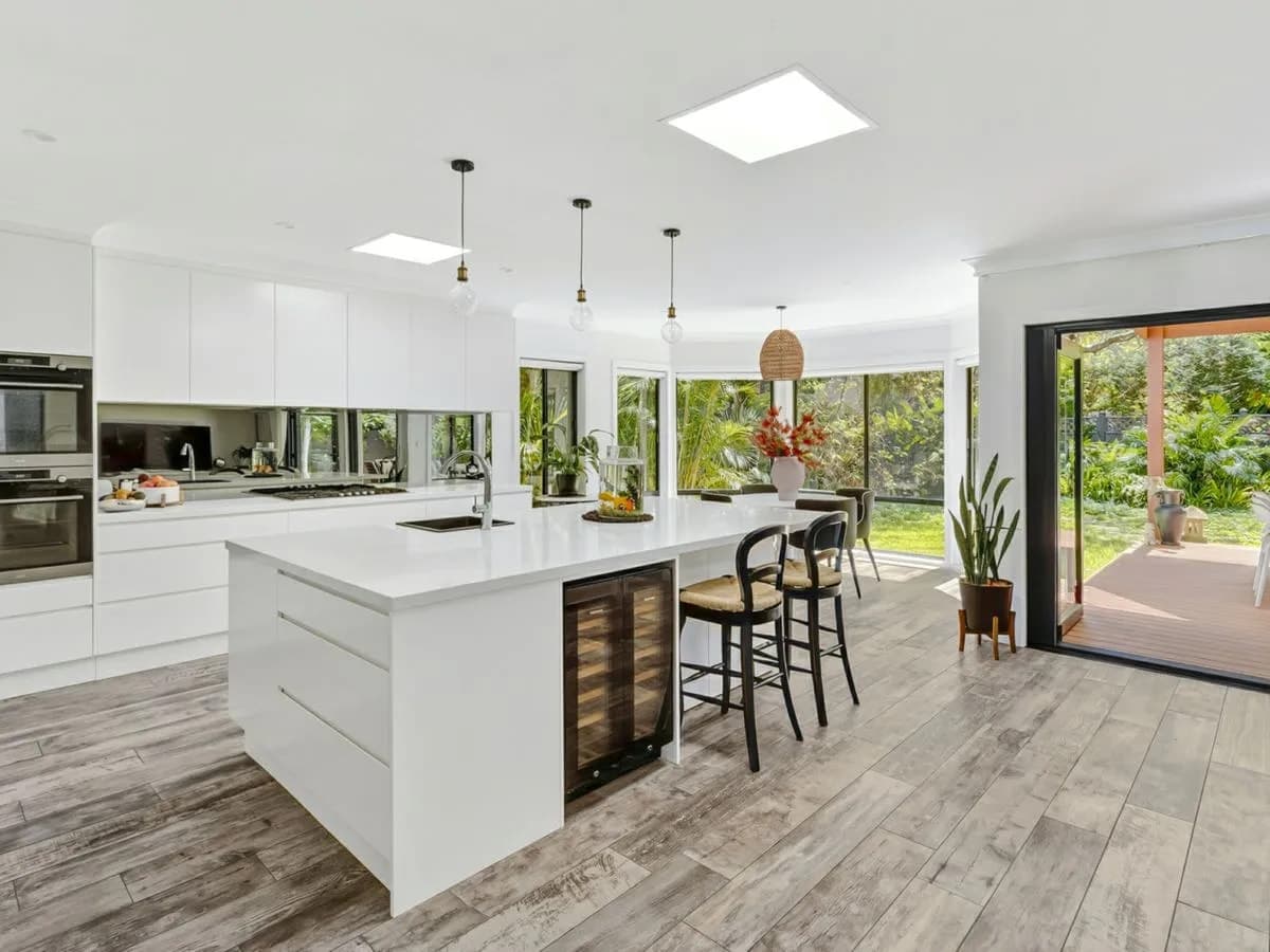 126 Irrubel Road, NEWPORT, Newport - Thumbnail 2