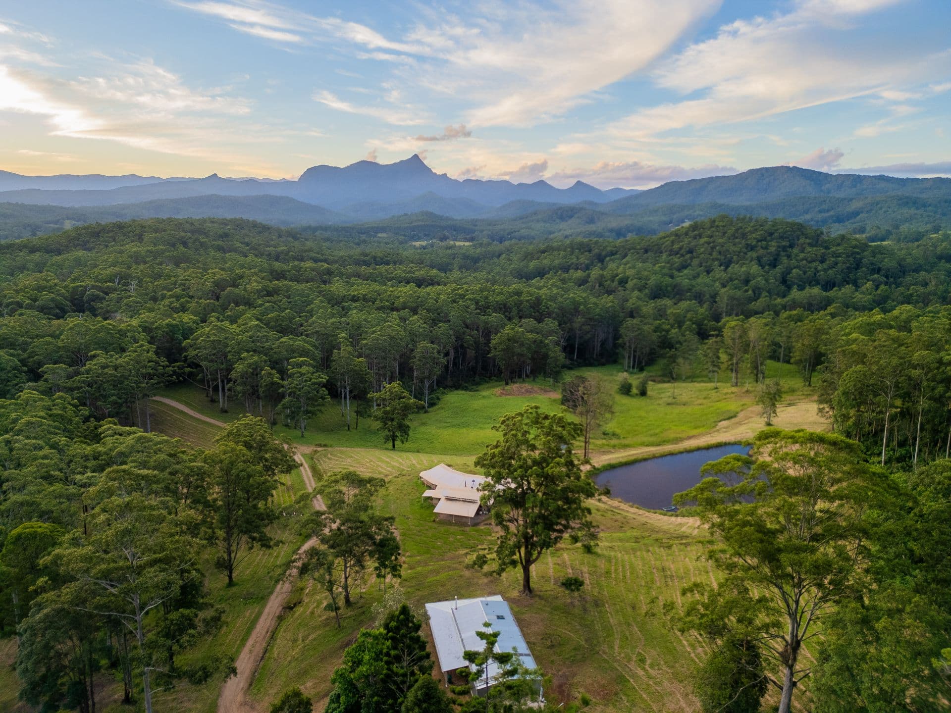 $3,950,000, Doon Doon - Thumbnail 3