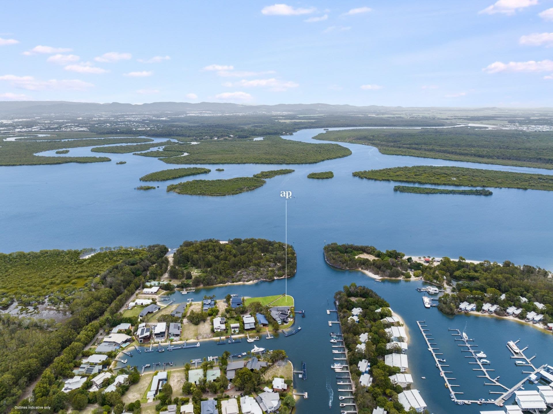22 Casuarina Court, South Stradbroke - Thumbnail 8