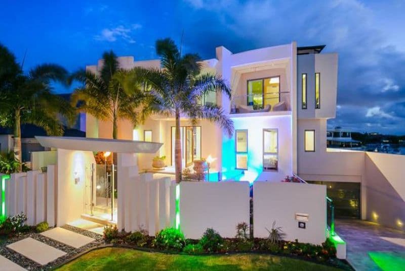 50 King Charles Drive, Sovereign Islands - Thumbnail 3