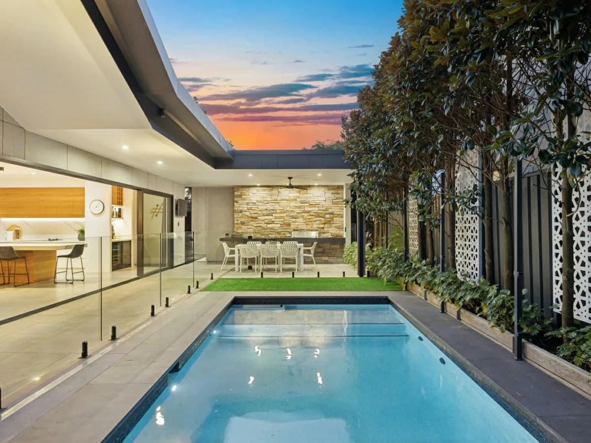 8 Binburra Avenue, TOOWOON BAY, Toowoon Bay - Thumbnail 3