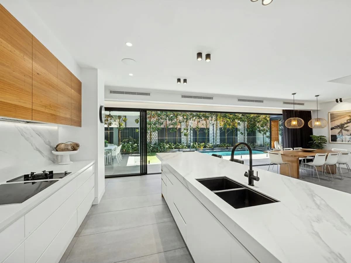 8 Binburra Avenue, TOOWOON BAY, Toowoon Bay - Thumbnail 4