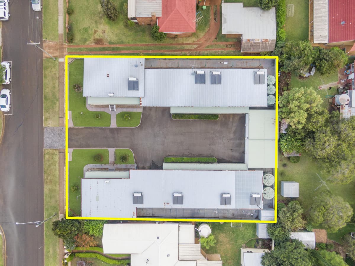 1 - 8 / 9 & 11 Leichhardt Street, Centenary Heights QLD 4350, Centenary Heights - Thumbnail 2