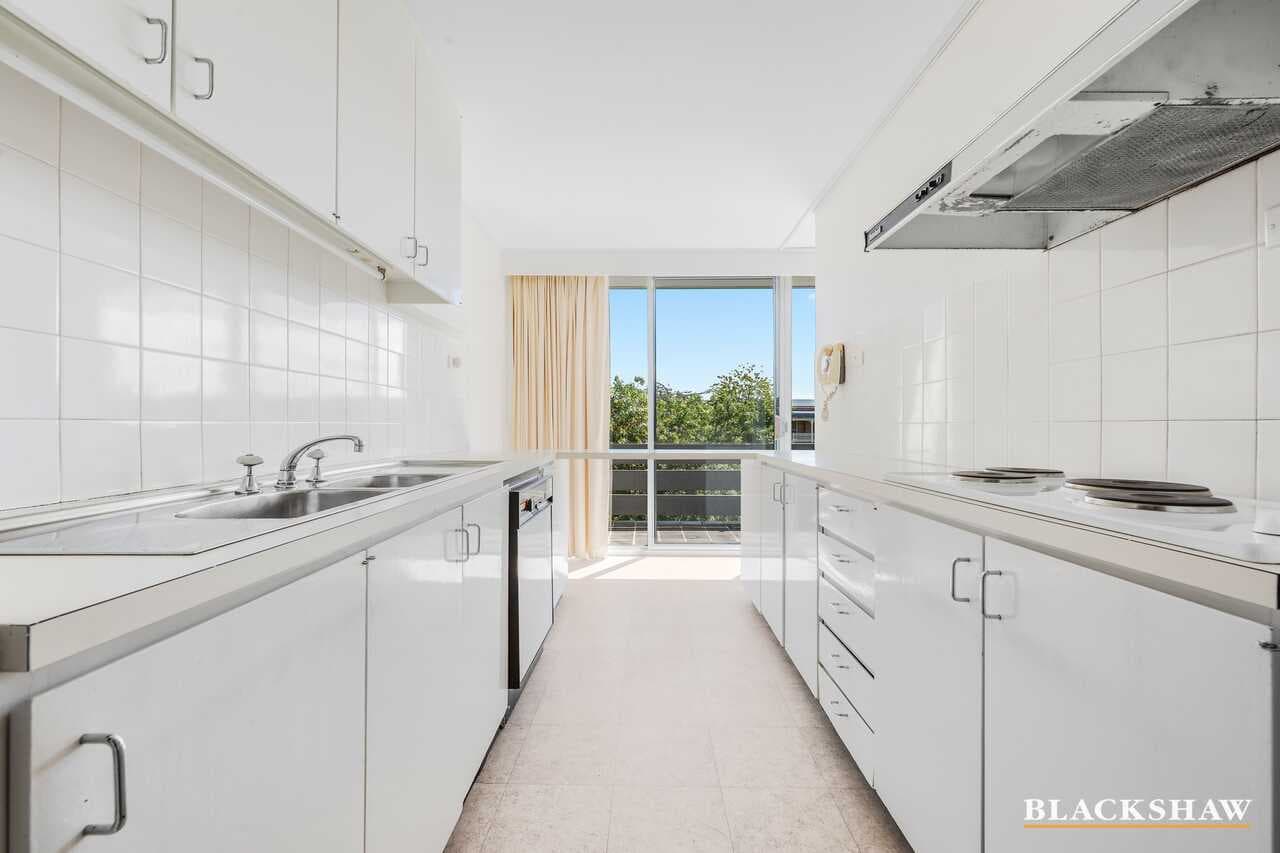 23/8 Giles Street, Griffith, Griffith - Thumbnail 2