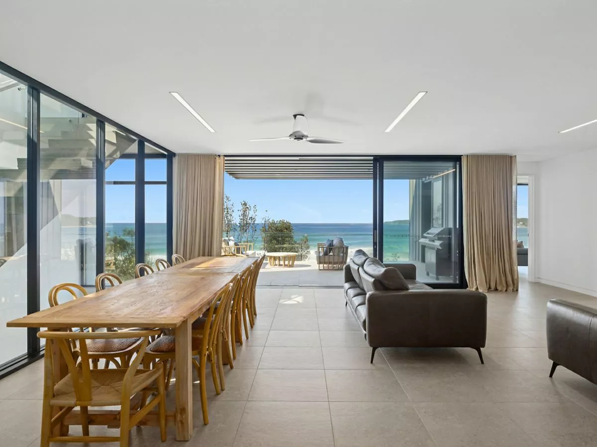 12 Beach Road, MOLLYMOOK BEACH, Mollymook Beach - Thumbnail 5