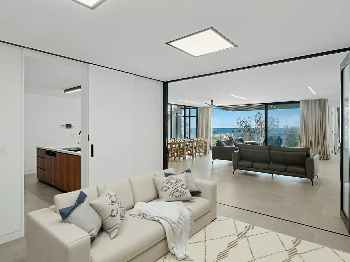 12 Beach Road, MOLLYMOOK BEACH, Mollymook Beach - Thumbnail 7