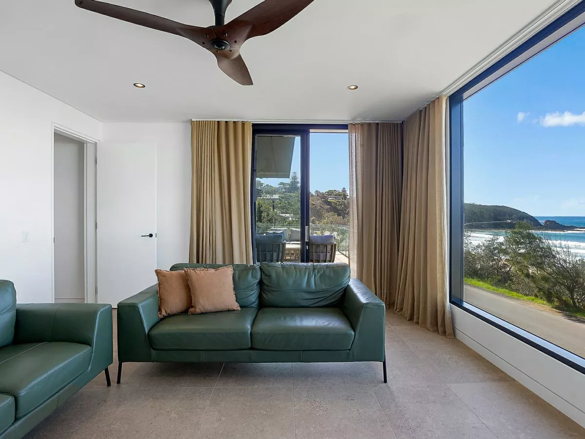 12 Beach Road, MOLLYMOOK BEACH, Mollymook Beach - Thumbnail 8