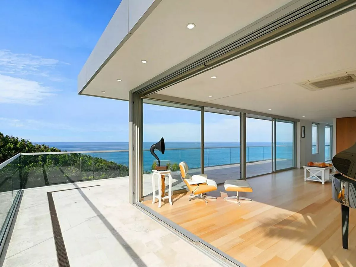 21 John Gray Close, TERRIGAL, Terrigal - Thumbnail 3