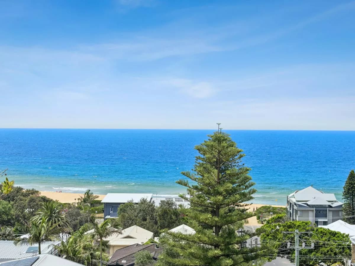 19 Dover Road, WAMBERAL, Wamberal - Thumbnail 3