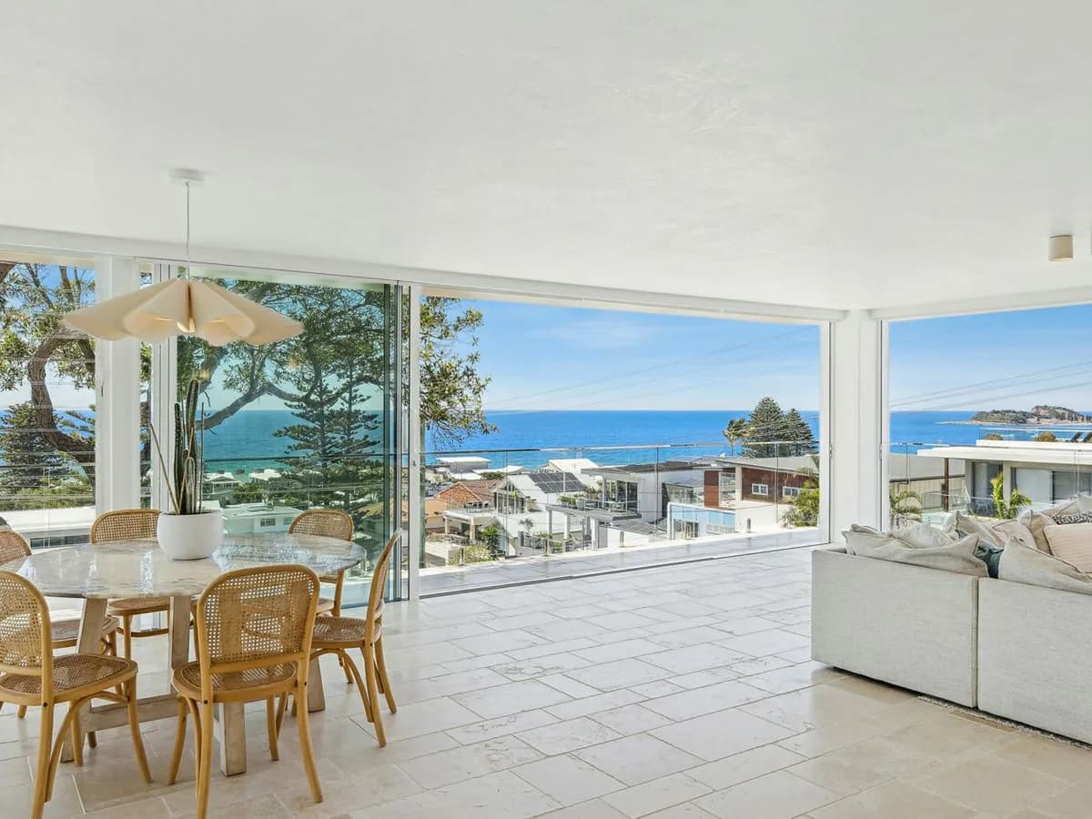 19 Dover Road, WAMBERAL, Wamberal - Thumbnail 4
