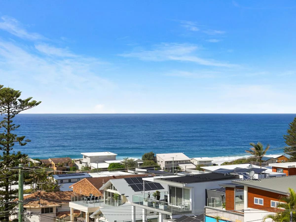 19 Dover Road, WAMBERAL, Wamberal - Thumbnail 5