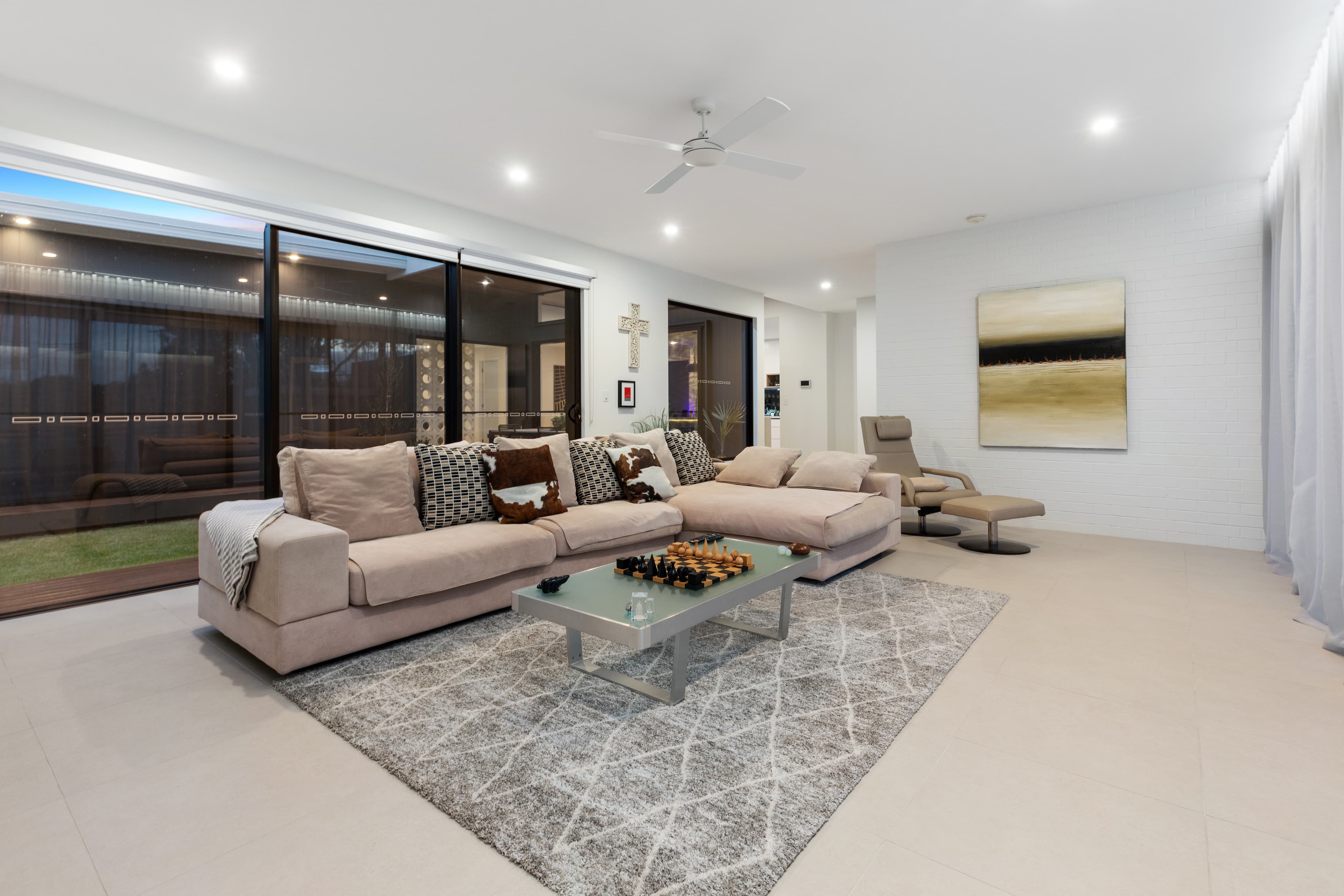 16 Sandpiper Drive, Burleigh Waters, Burleigh Waters - Thumbnail 6