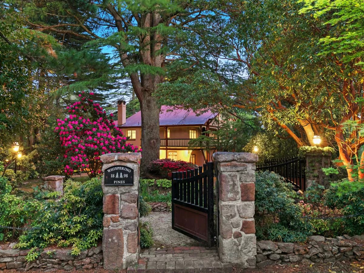 178-186 Falls Road, WENTWORTH FALLS, Wentworth Falls - Thumbnail 2