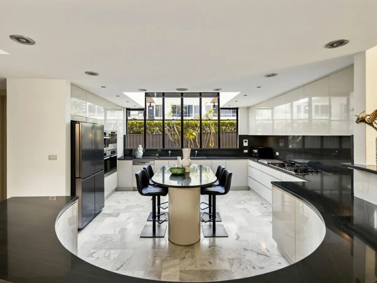 19 Wallis Avenue, STRATHFIELD, Strathfield - Thumbnail 8