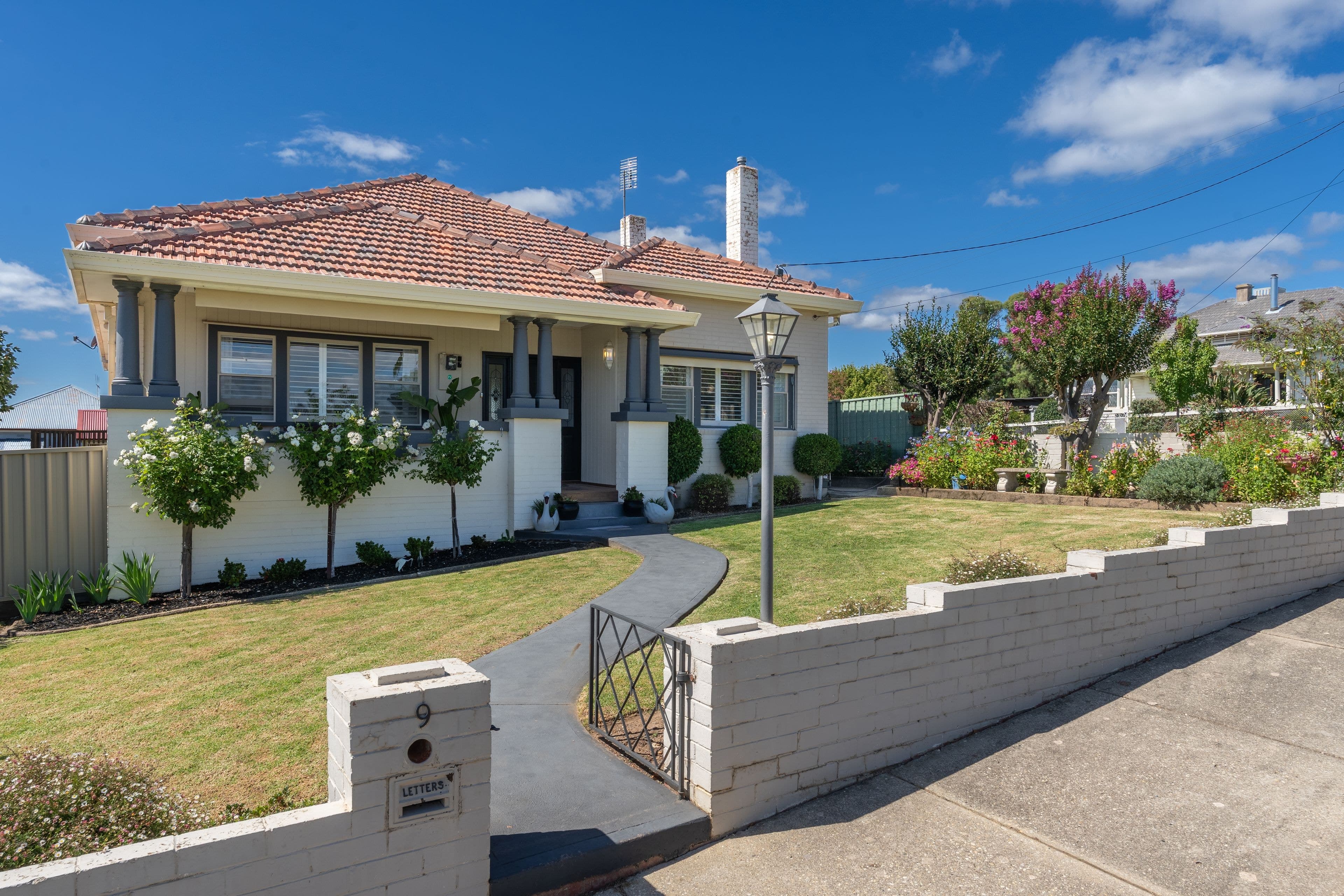 9 The Avenue, Seymour VIC 3660, Seymour - Image 1