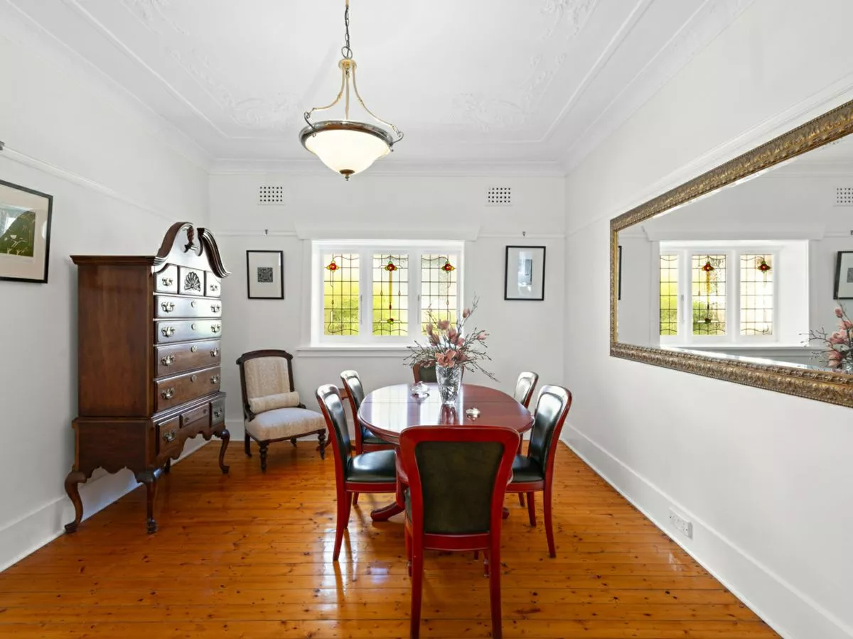 5 Auld Avenue, EASTWOOD, Eastwood - Thumbnail 3