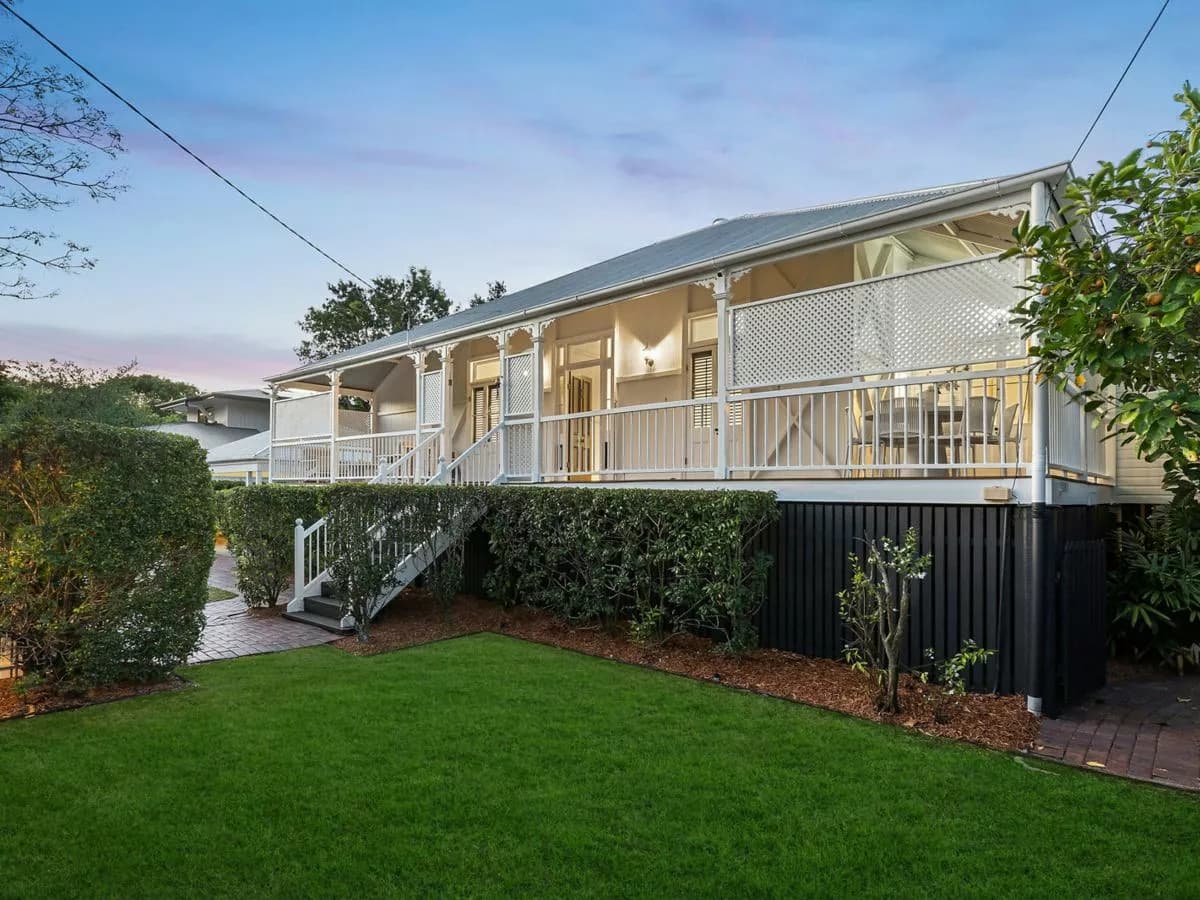 81 Kew Road, GRACEVILLE, Graceville - Thumbnail 4