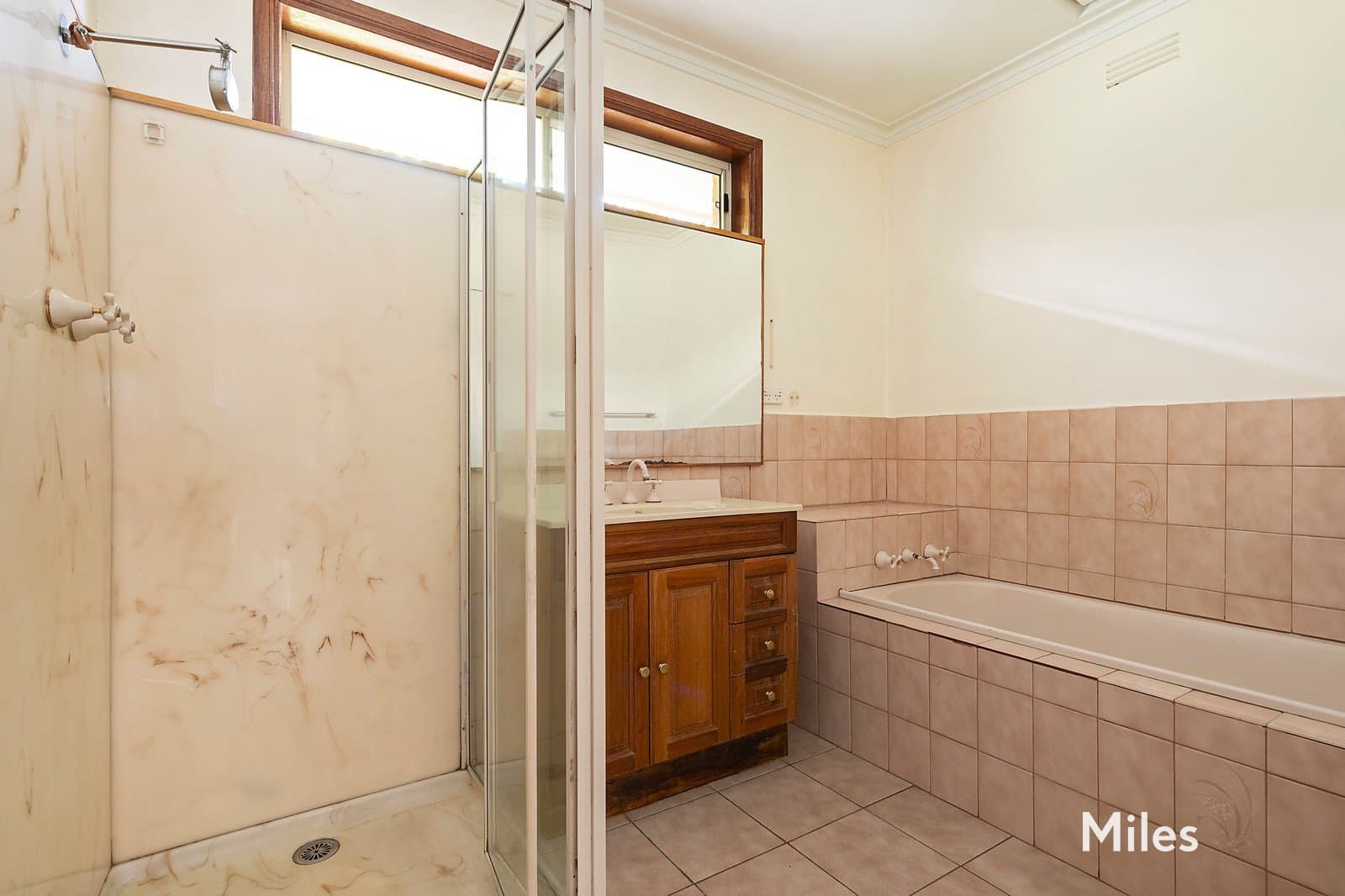 160 Bellevue Avenue, Rosanna, Rosanna - Thumbnail 8