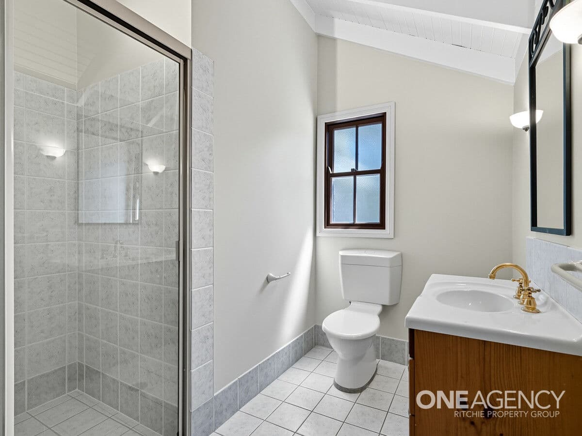 1 Bonton Road, Springwood, Springwood - Thumbnail 8