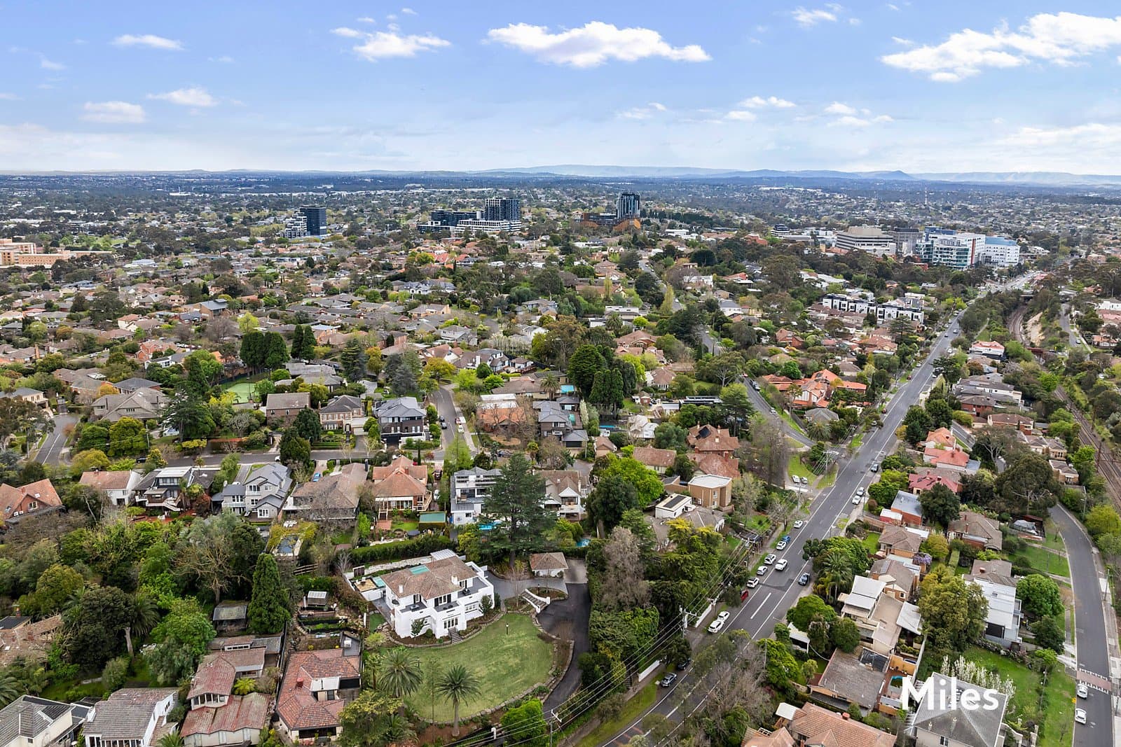 59 Studley Road, Ivanhoe, Ivanhoe - Thumbnail 2