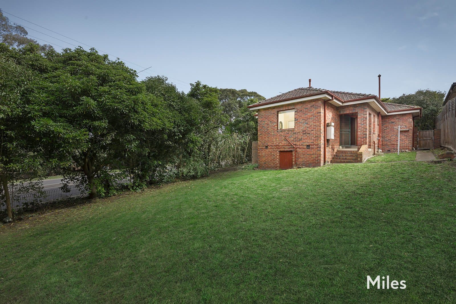 20 Redesdale Road, Ivanhoe, Ivanhoe - Image 1